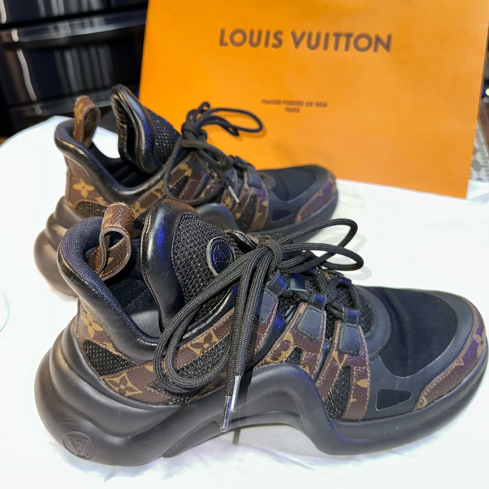Calfskin Patent Monogram Womens LV Archlight Sneakers 38 1/2
